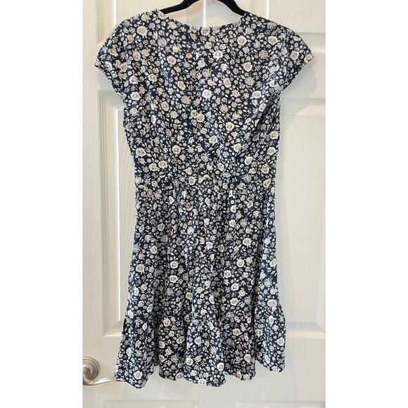 J. Crew Mercantile Navy Blue White Floral Wrap V-Neck 6P #638 - Picture 4 of 9
